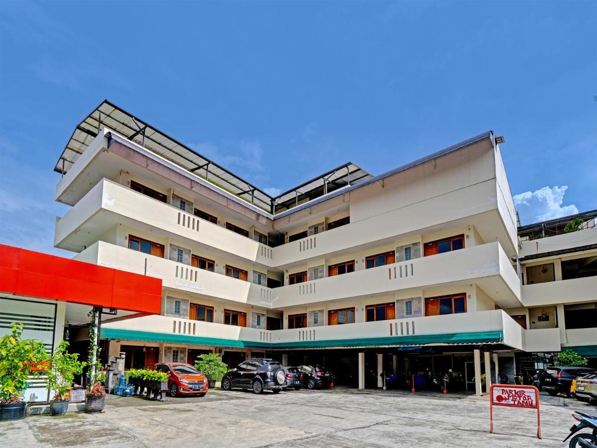 Hotel Oyo 1699 Verona 2*