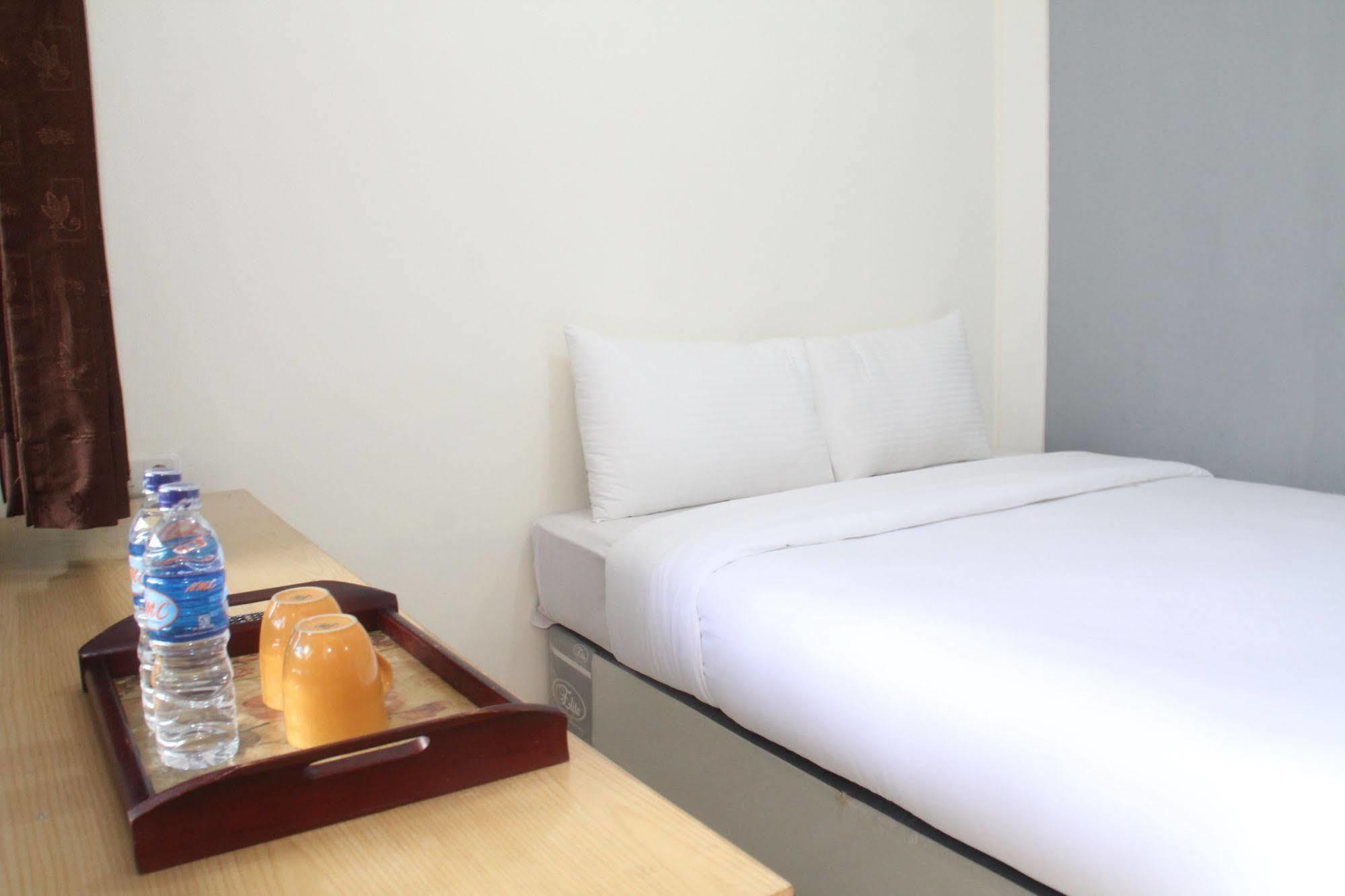 Hotel Oyo 1699 Verona